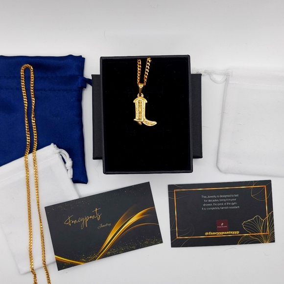 18K Gold Plated Boot Heel With a Miami Cuban Link Chain - Picture 2 of 14